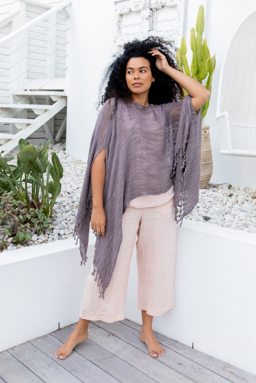 Capri Pants in Pure Linen