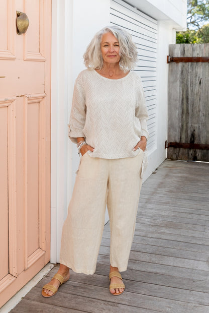 Capri Pants in Pure Linen
