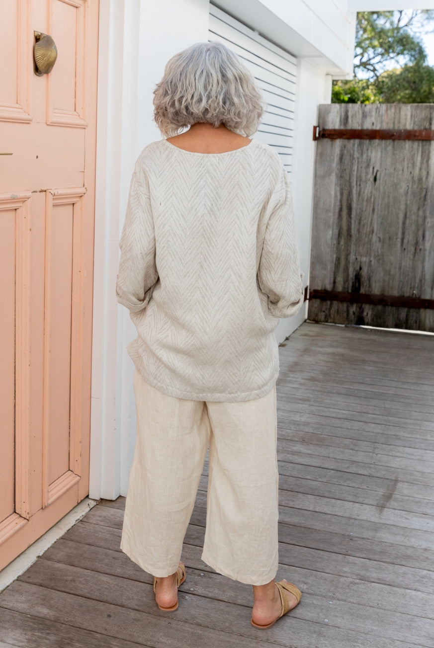 Capri Pants in Pure Linen