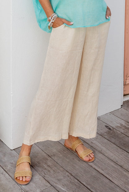 Capri Pants in Pure Linen