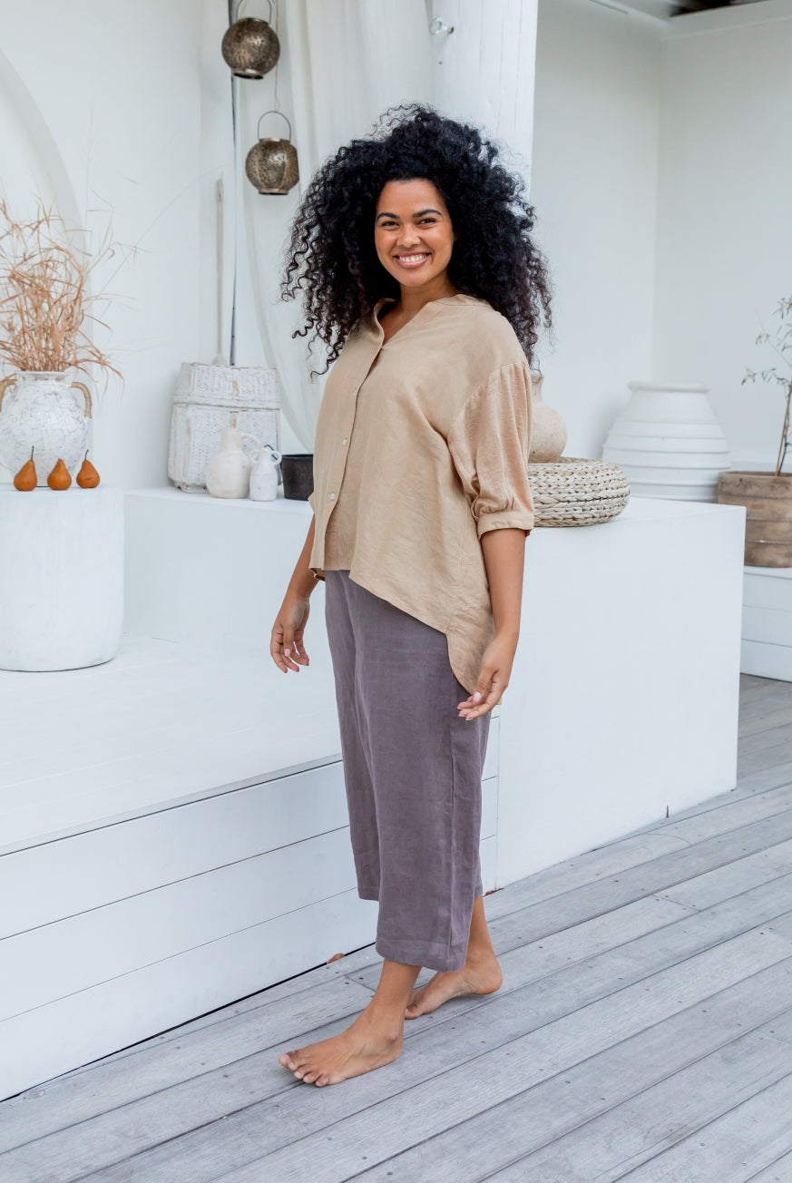 Capri Pants in Pure Linen