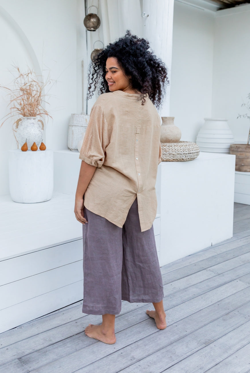 Capri Pants in Pure Linen