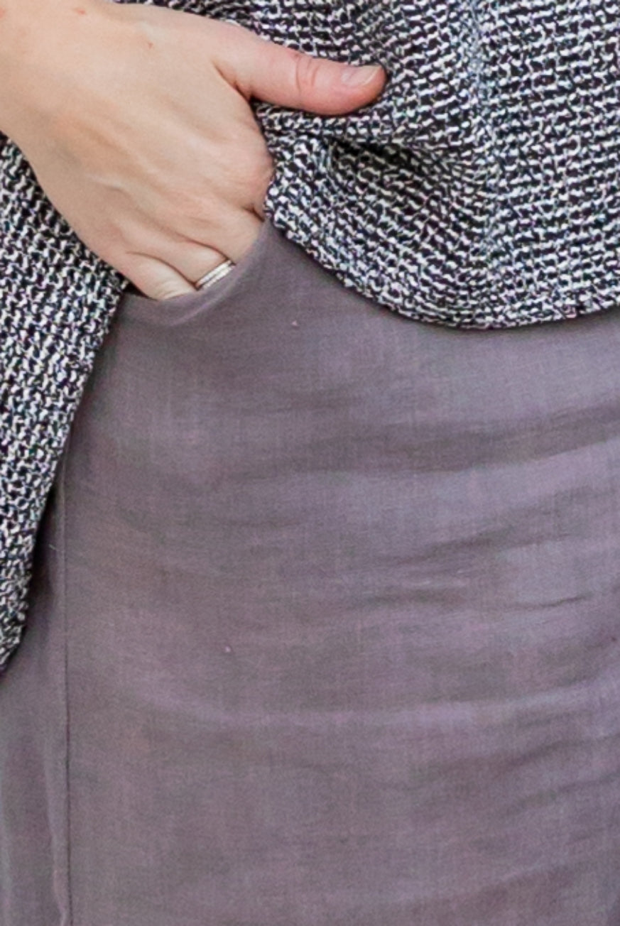 Capri Pants in Pure Linen