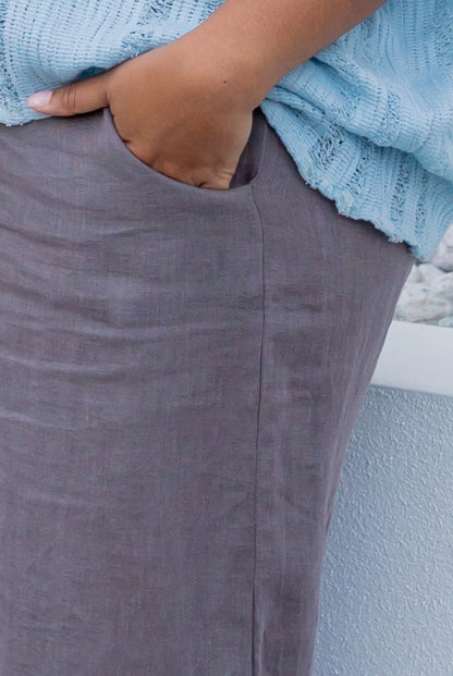 Capri Pants in Pure Linen