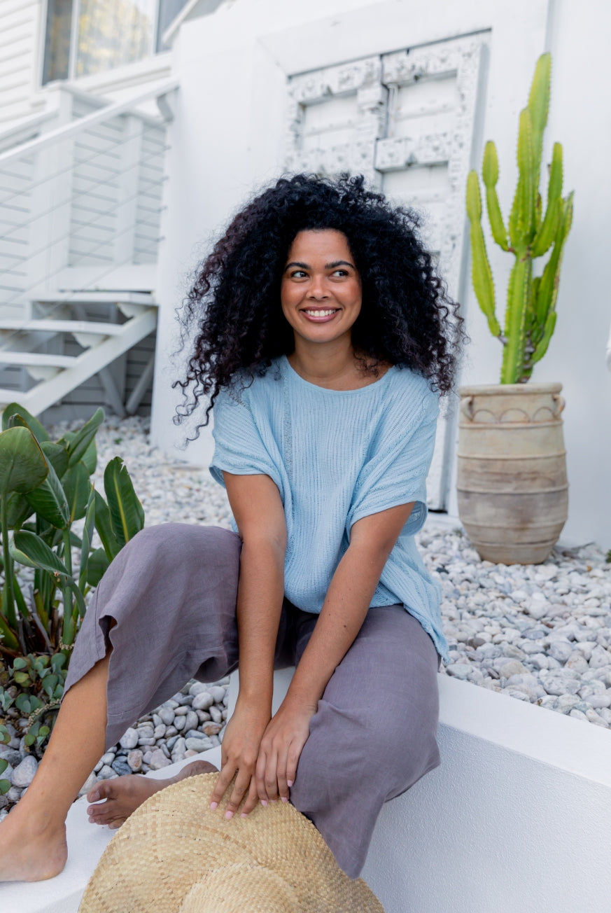 Capri Pants in Pure Linen